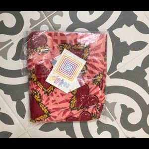 Lularoe Valentine’s Leggings.